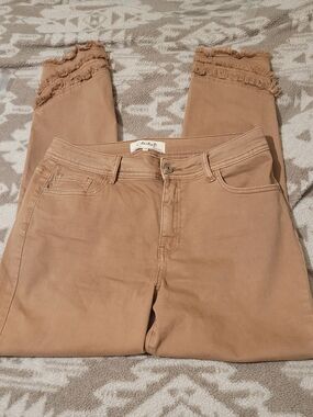 CHARLIE B Cropped Frayed Hem Jeans in Tan